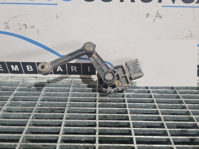 bontott AUDI Q7 Első Xenon Szintszabályzó Jeladó