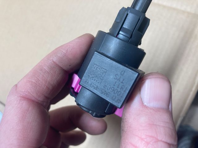 bontott AUDI Q7 Fék Pedál Kapcsoló