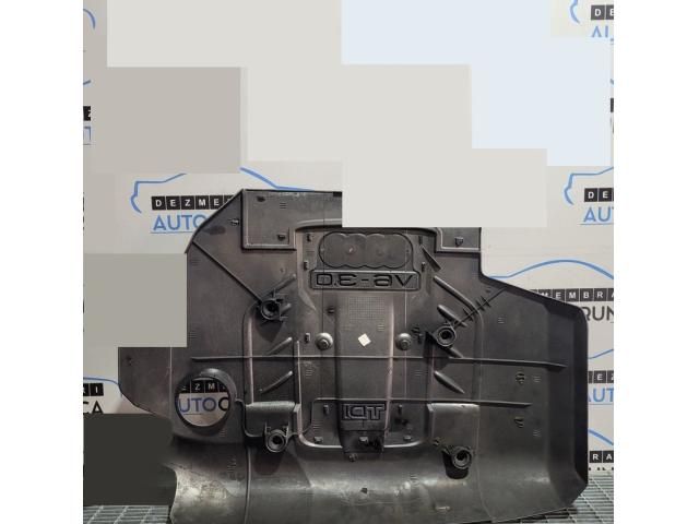 bontott AUDI Q7 Felső Hűtőburkolat