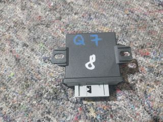 bontott AUDI Q7 Fényszóró Elektronika