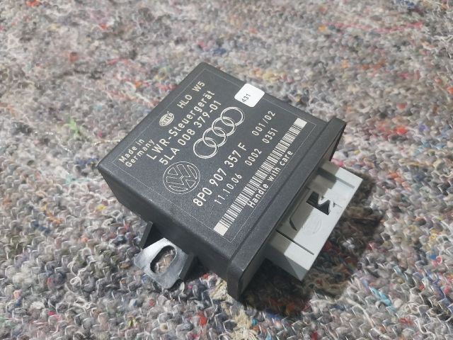 bontott AUDI Q7 Fényszóró Elektronika