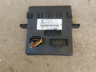 bontott AUDI Q7 Fényszóró Elektronika