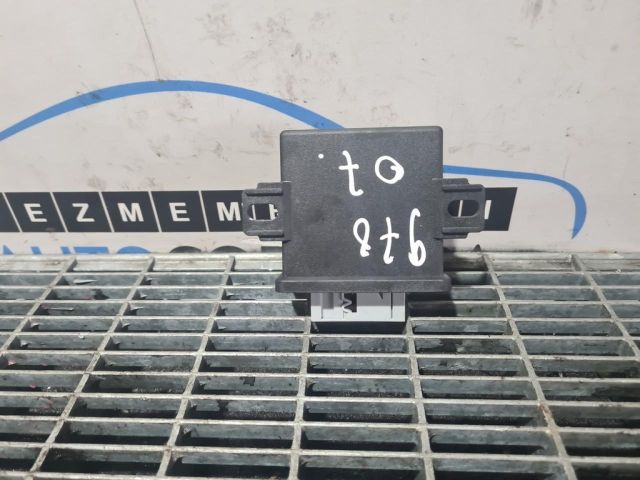 bontott AUDI Q7 Fényszóró Elektronika