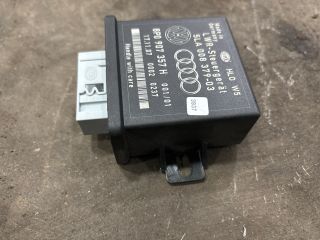 bontott AUDI Q7 Fényszóró Elektronika