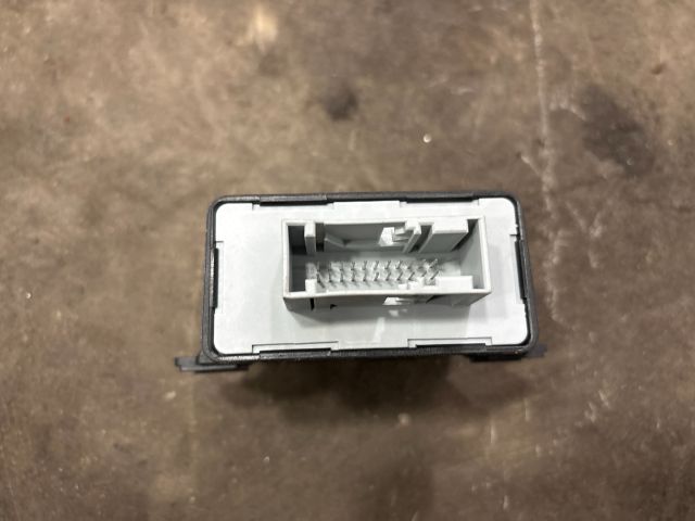 bontott AUDI Q7 Fényszóró Elektronika