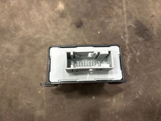 bontott AUDI Q7 Fényszóró Elektronika