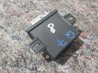 bontott AUDI Q7 Fényszóró Elektronika