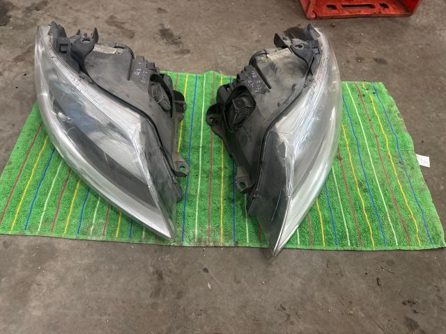 bontott AUDI Q7 Fényszóró Pár