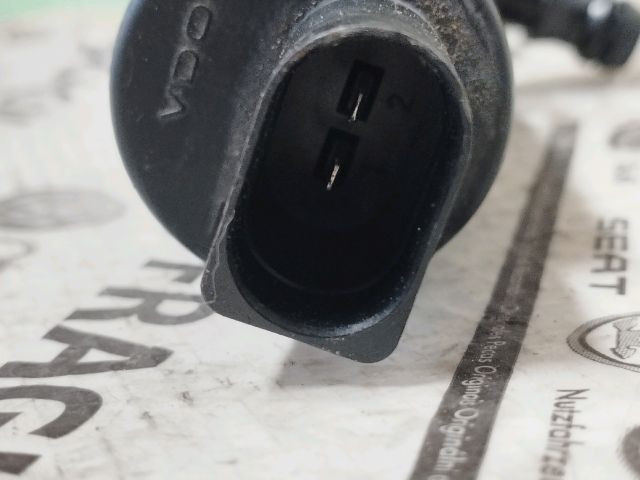 bontott AUDI Q7 Fényszórómosó Szivattyú