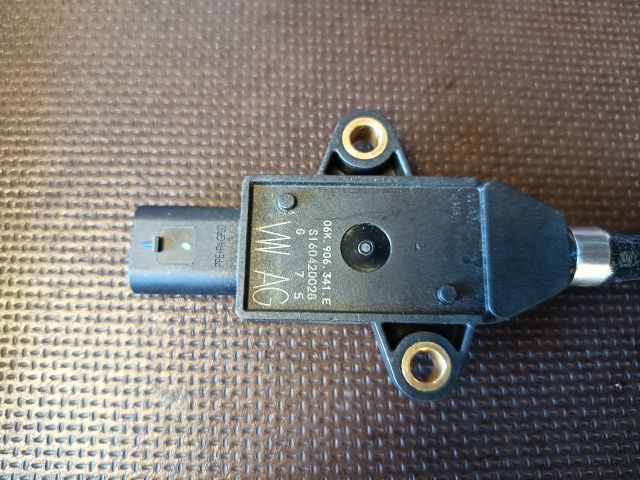 bontott AUDI Q7 Fordulatszámmérő