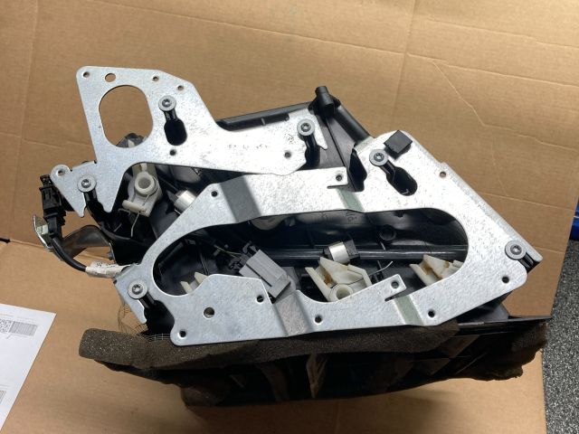 bontott AUDI Q7 Fűtés Box