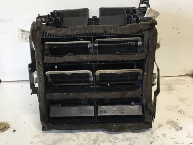 bontott AUDI Q7 Fűtés Box