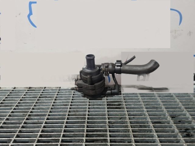 bontott AUDI Q7 Fűtéscsap
