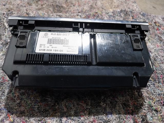 bontott AUDI Q7 Fűtéskapcsoló (digit klímás)