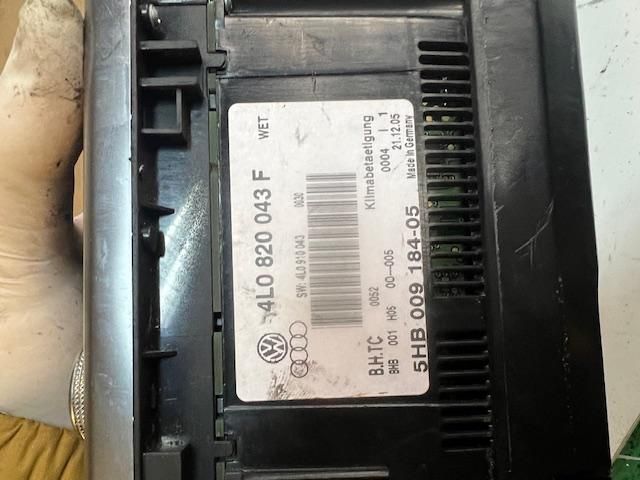 bontott AUDI Q7 Fűtéskapcsoló (digit klímás)