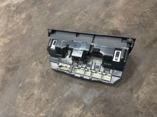 bontott AUDI Q7 Fűtéskapcsoló (digit klímás)