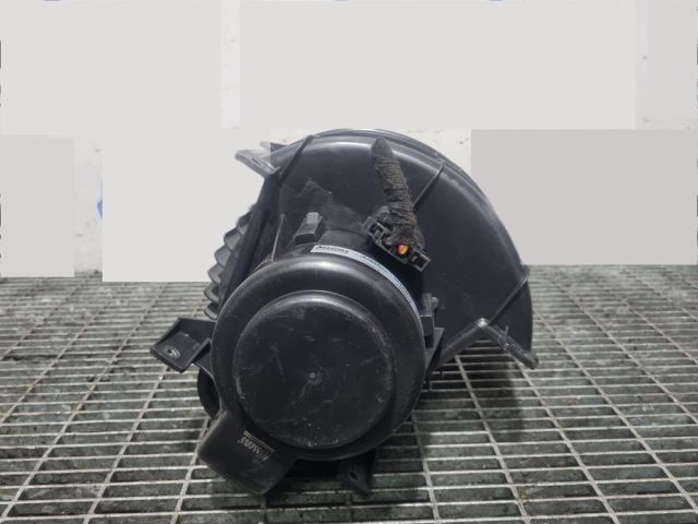 bontott AUDI Q7 Fűtőmotor (Klímás)