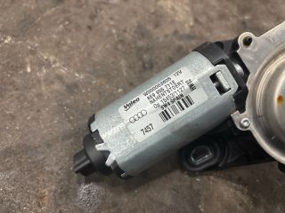 bontott AUDI Q7 Hátsó Ablaktörlő Motor