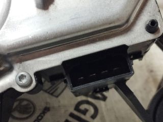 bontott AUDI Q7 Hátsó Ablaktörlő Motor