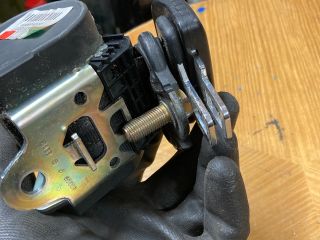 bontott AUDI Q7 Hátsó középső Biztonsági Öv