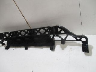 bontott AUDI Q7 Hátsó középső Lökhárító Tartó (Műanyag)