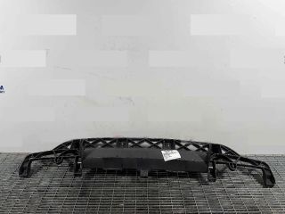 bontott AUDI Q7 Hátsó középső Lökhárító Tartó (Műanyag)