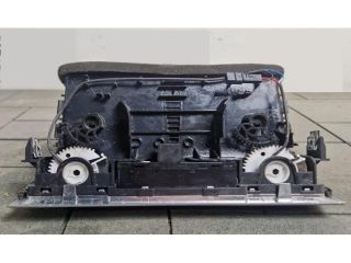 bontott AUDI Q7 Hátsó középső Szellőző