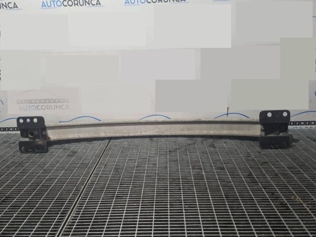 bontott AUDI Q7 Hátsó Lökhárító Merevítő (Fém)