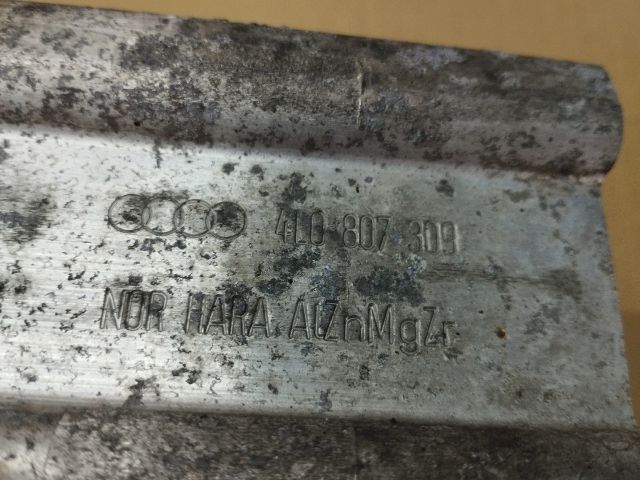 bontott AUDI Q7 Hátsó Lökhárító Merevítő (Fém)