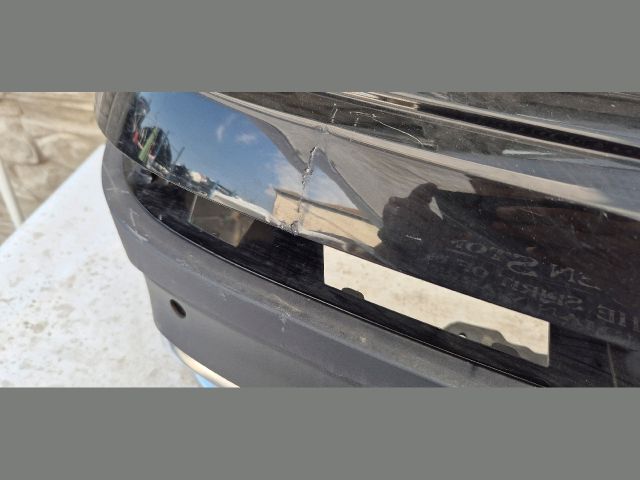 bontott AUDI Q7 Hátsó Lökhárító (Üresen)