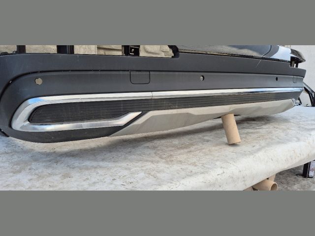 bontott AUDI Q7 Hátsó Lökhárító (Üresen)