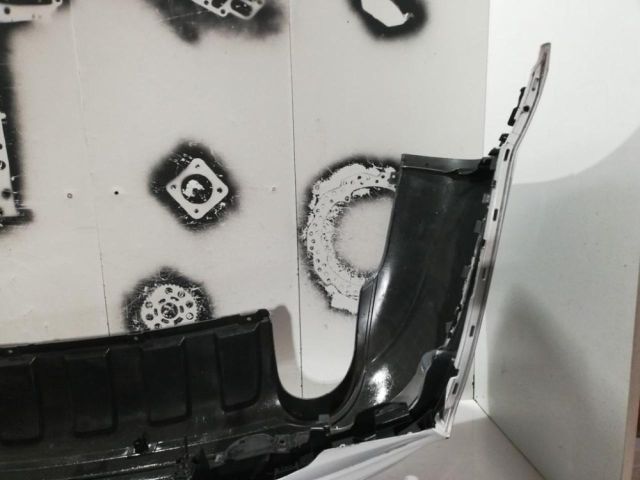 bontott AUDI Q7 Hátsó Lökhárító (Üresen)