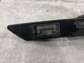 bontott AUDI Q7 Hátsó Rendszámtábla Világítás