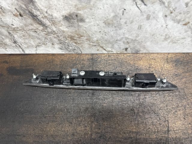 bontott AUDI Q7 Hátsó Rendszámtábla Világítás