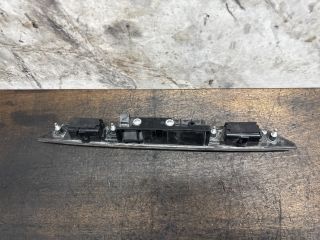 bontott AUDI Q7 Hátsó Rendszámtábla Világítás