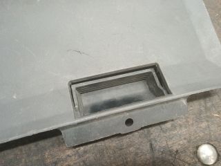 bontott AUDI Q7 Hátsó Vonószem Burkolat