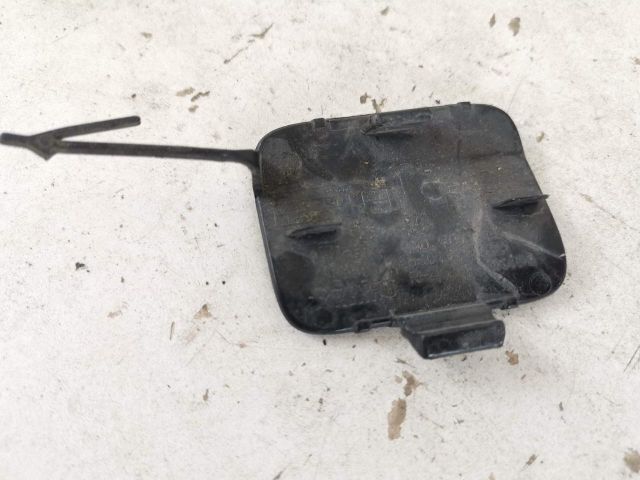 bontott AUDI Q7 Hátsó Vonószem Burkolat