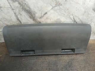 bontott AUDI Q7 Hátsó Vonószem Burkolat