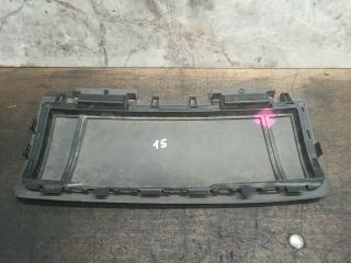 bontott AUDI Q7 Hátsó Vonószem Burkolat