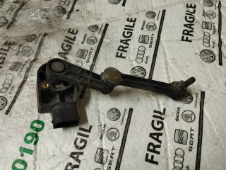 bontott AUDI Q7 Hátsó Xenon Szintszabályzó Jeladó