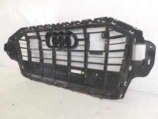 bontott AUDI Q7 Hűtőrács