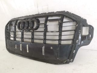 bontott AUDI Q7 Hűtőrács