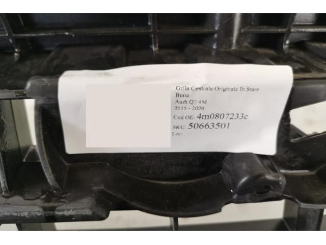 bontott AUDI Q7 Hűtőrács