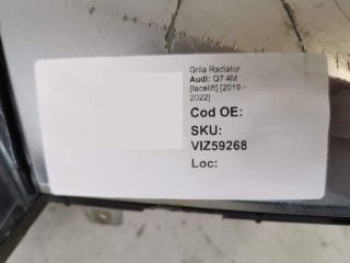 bontott AUDI Q7 Hűtőrács