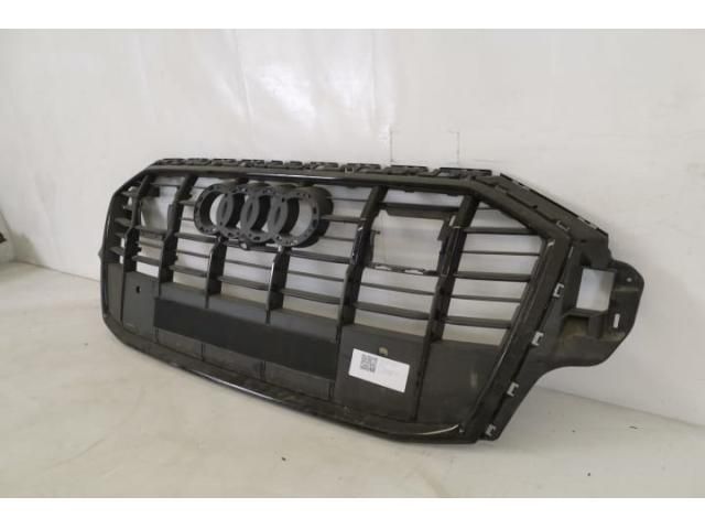 bontott AUDI Q7 Hűtőrács