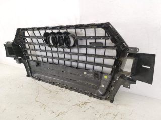 bontott AUDI Q7 Hűtőrács
