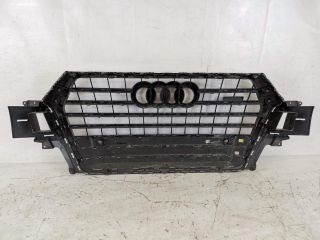 bontott AUDI Q7 Hűtőrács