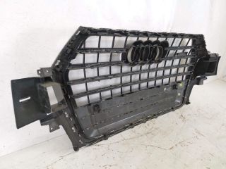 bontott AUDI Q7 Hűtőrács