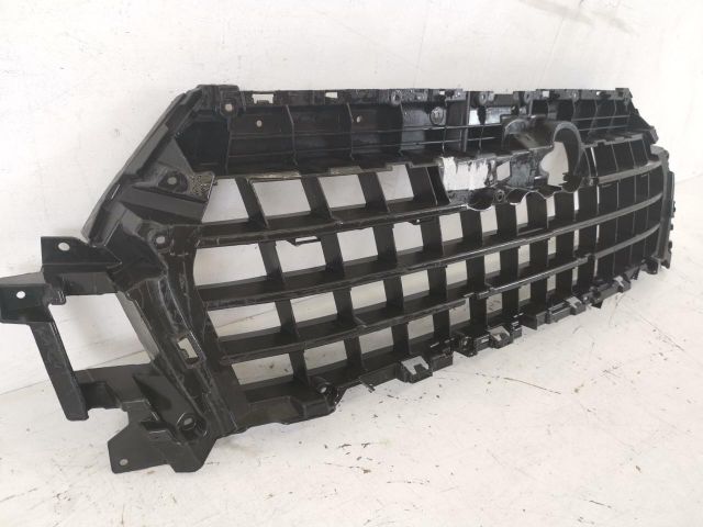 bontott AUDI Q7 Hűtőrács