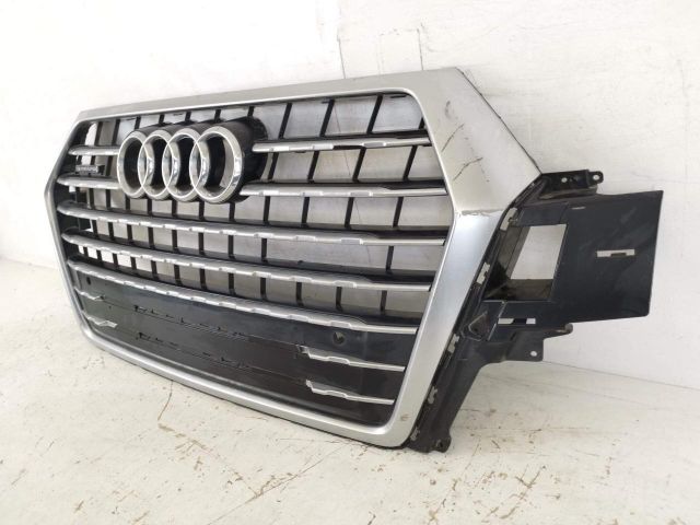 bontott AUDI Q7 Hűtőrács